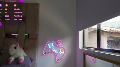 liasuaza online show from 07-28-26, 04:39