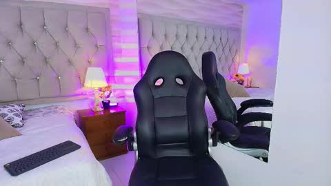 Lia  online show from 02-10-26, 07:40