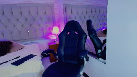 Lia  online show from 04-07-26, 07:58