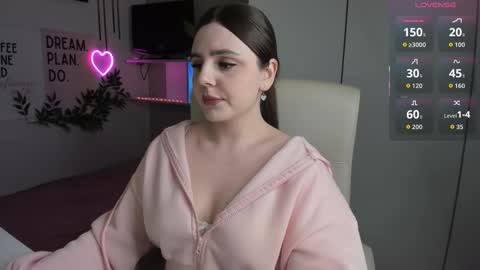 Snapshot of liawoow chatting on 10-04-25, 01:42 Lia online show from 10-04-25, 01:42