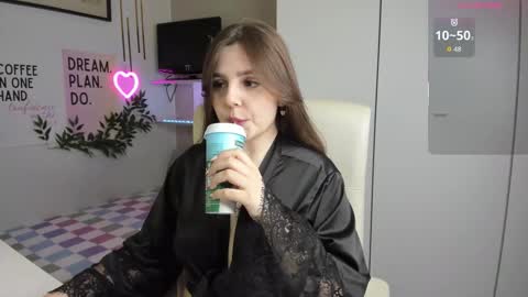 Snapshot of liawoow chatting on 10-05-25, 01:31 Lia online show from 10-05-25, 01:31