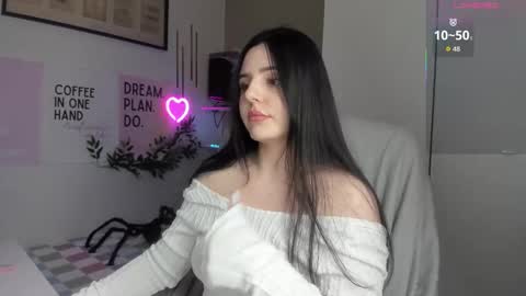 Snapshot of liawoow chatting on 11-09-25, 02:37 Lia online show from 11-09-25, 02:37