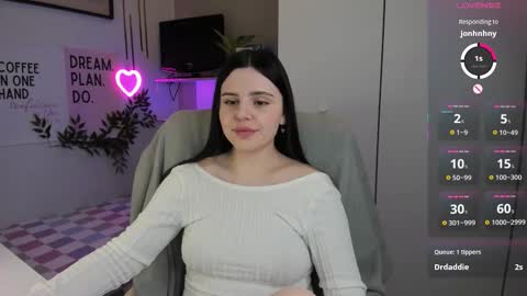 Snapshot of liawoow chatting on 11-14-25, 08:13 Lia online show from 11-14-25, 08:13