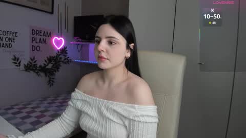 Snapshot of liawoow chatting on 11-25-25, 07:41 Lia online show from 11-25-25, 07:41