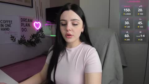 Snapshot of liawoow chatting on 12-05-25, 07:39 Lia online show from 12-05-25, 07:39