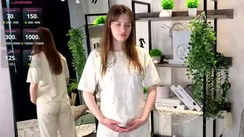 Snapshot of libbienoffsinger chatting on 06-04-26, 01:11 Ada online show from 06-04-26, 01:11