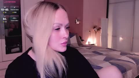 Libby online show from 10-15-25, 09:09