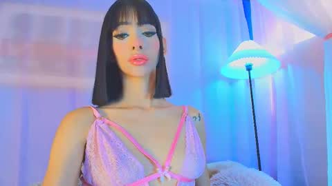 Valentina Hall online show from 03-19-26, 11:36