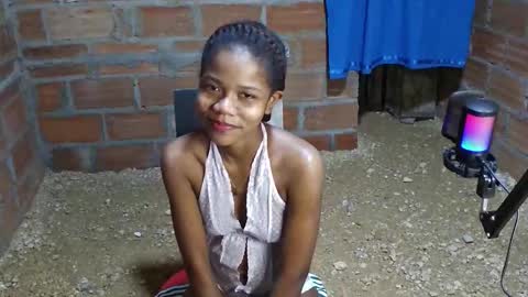 Snapshot of liciiacute chatting on 12-04-25, 10:51 lucia online show from 12-04-25, 10:51