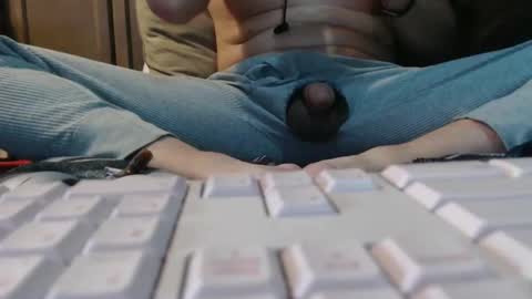 Snapshot of lickurlipz1 chatting on 03-10-25, 05:29 lickurlipz1 online show from 03-10-25, 05:29