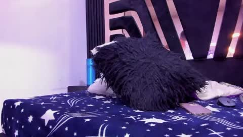 licy online show from 12-13-24, 08:37