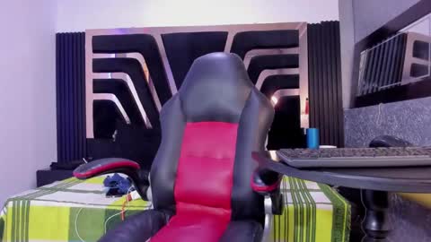 licy online show from 01-15-25, 08:16