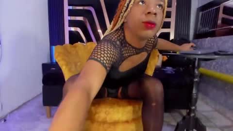 licy online show from 02-23-25, 08:11