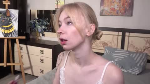 Ann online show from 11-26-25, 07:04