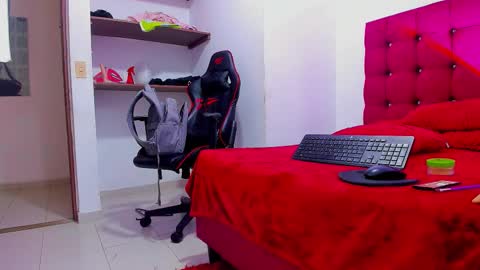 lightboy0 online show from 10-27-25, 06:23