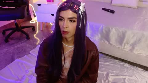 LIHIAN online show from 09-11-25, 03:39