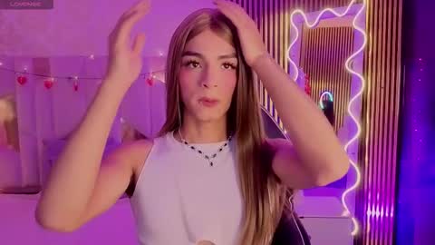 LIHIAN online show from 02-05-26, 03:22