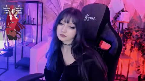 LiLu online show from 12-14-25, 12:43