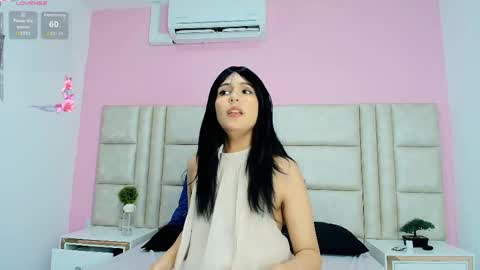 Snapshot of liia_collins chatting on 06-08-26, 04:51 Lia online show from 06-08-26, 04:51