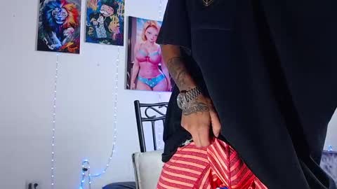 Daniel online show from 09-11-25, 01:44