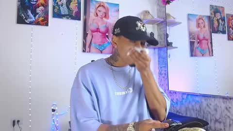 Daniel online show from 09-29-25, 01:38