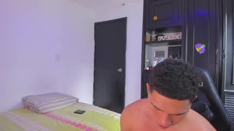 Snapshot of liiam_jesus chatting on 05-24-26, 07:08 liiam_jesus online show from 05-24-26, 07:08