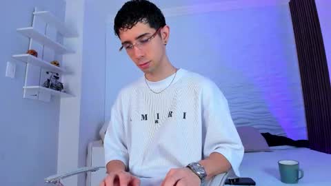 Snapshot of liiamhudson_ chatting on 09-27-25, 06:13 L I I A M online show from 09-27-25, 06:13