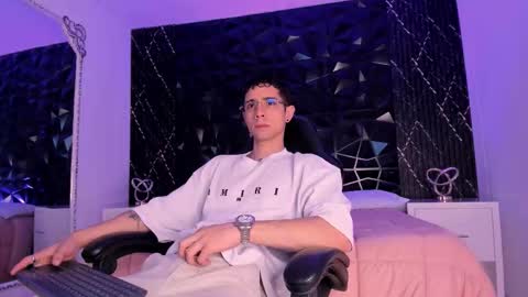 Snapshot of liiamhudson_ chatting on 03-07-26, 08:17 L I I A M online show from 03-07-26, 08:17