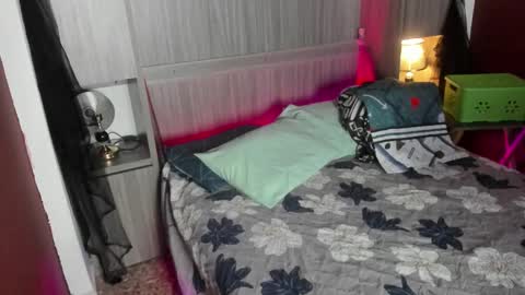         online show from 12-04-25, 11:41