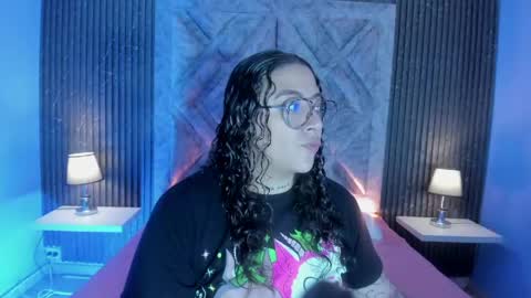 Snapshot of liiavega chatting on 05-13-26, 11:51 online show from 05-13-26, 11:51
