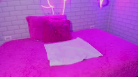 LIILY online show from 12-21-24, 11:45