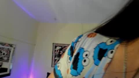 Snapshot of liily_moore chatting on 11-18-25, 06:40 Lily Moore online show from 11-18-25, 06:40