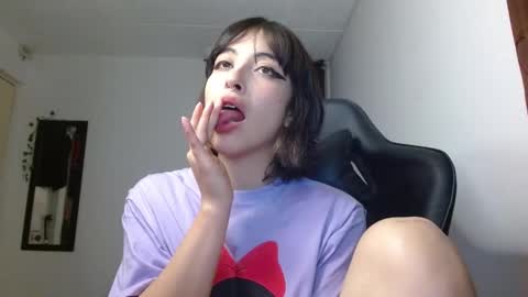 Snapshot of liisaax chatting on 12-24-24, 10:11 lisa online show from 12-24-24, 10:11