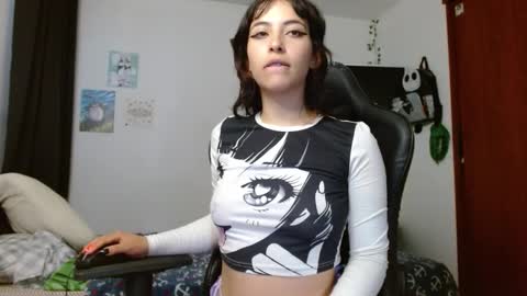 Snapshot of liisaax chatting on 10-04-25, 06:06 lisa online show from 10-04-25, 06:06