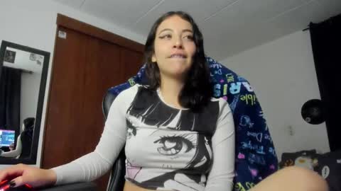 Snapshot of liisaax chatting on 02-06-26, 08:07 lisa online show from 02-06-26, 08:07