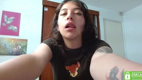Snapshot of liisaax chatting on 05-14-26, 07:04 lisa online show from 05-14-26, 07:04