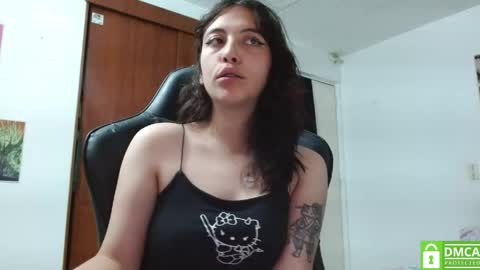 Snapshot of liisaax chatting on 05-17-26, 02:42 lisa online show from 05-17-26, 02:42