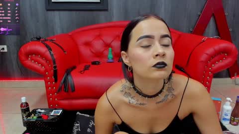 Nini - online show from 01-14-25, 03:36