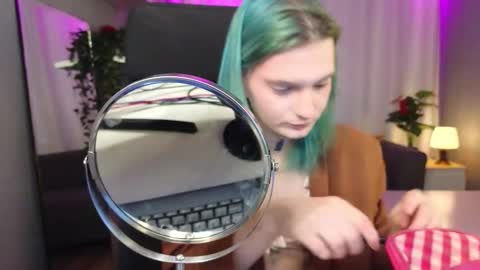 Lika online show from 09-25-25, 02:43