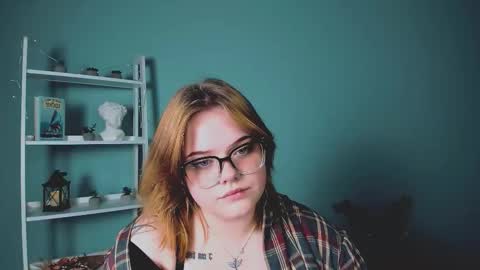 lika_pop online show from 11-23-25, 09:42