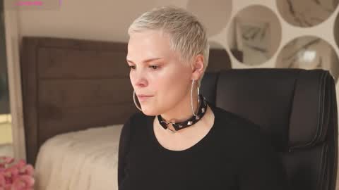 Snapshot of likaaberry chatting on 09-14-25, 04:39 likaaberry online show from 09-14-25, 04:39