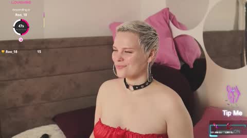 Snapshot of likaaberry chatting on 10-09-25, 05:05 likaaberry online show from 10-09-25, 05:05