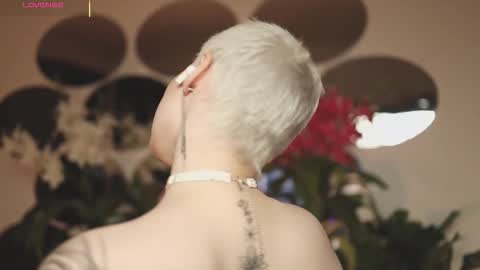 Snapshot of likaaberry chatting on 10-23-25, 03:50 likaaberry online show from 10-23-25, 03:50