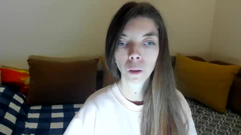 Snapshot of likaaliston chatting on 12-19-25, 08:43 likaaliston online show from 12-19-25, 08:43