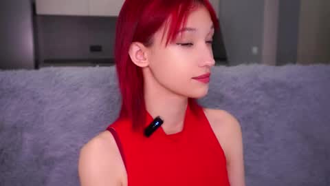 Snapshot of likalens chatting on 09-23-25, 02:31 Emi online show from 09-23-25, 02:31