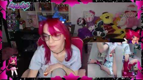 Snapshot of likemyashe chatting on 11-30-25, 05:44 LikeMyAshe online show from 11-30-25, 05:44