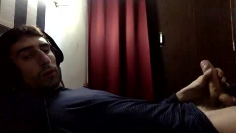 Snapshot of likewhatchasee chatting on 12-16-25, 07:13 likewhatchasee online show from 12-16-25, 07:13