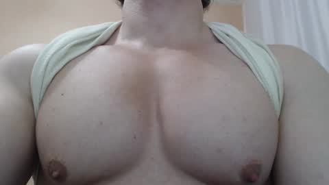 Snapshot of likwidator84 chatting on 09-16-25, 11:00 Maximus online show from 09-16-25, 11:00