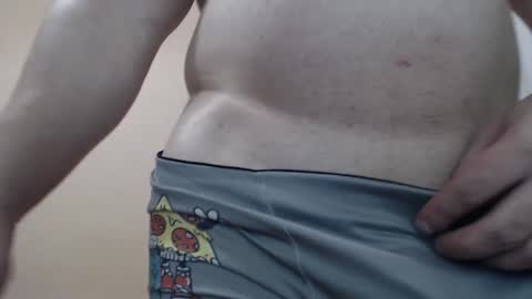 Snapshot of likwidator84 chatting on 10-31-25, 11:00 Maximus online show from 10-31-25, 11:00