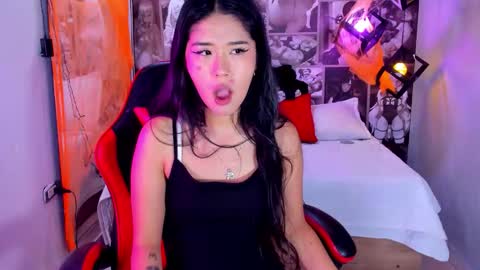 Lili Cey online show from 10-25-25, 08:14